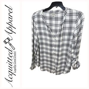Calvin Kliein Jeans Button Down Rollup Long Sleeves Plaid Top